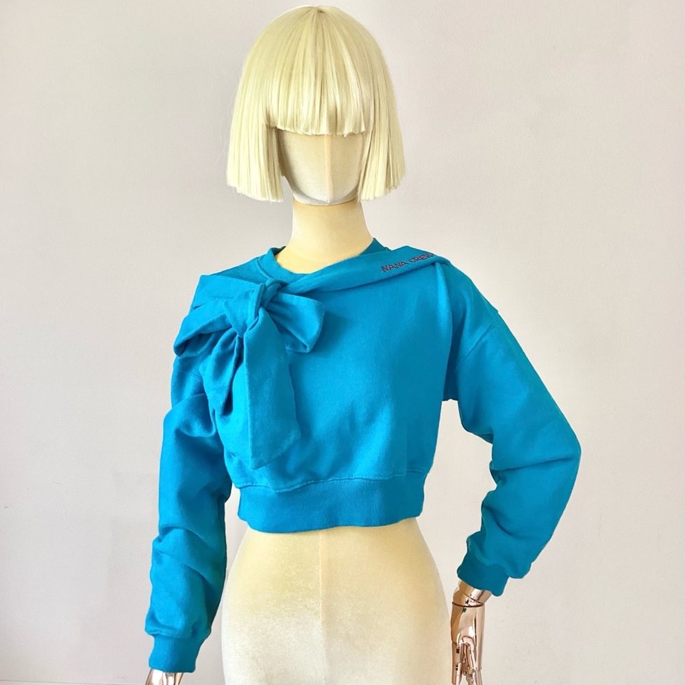 NANA CREW Blue Front Box Tie Crop Sweatshirt SZ S